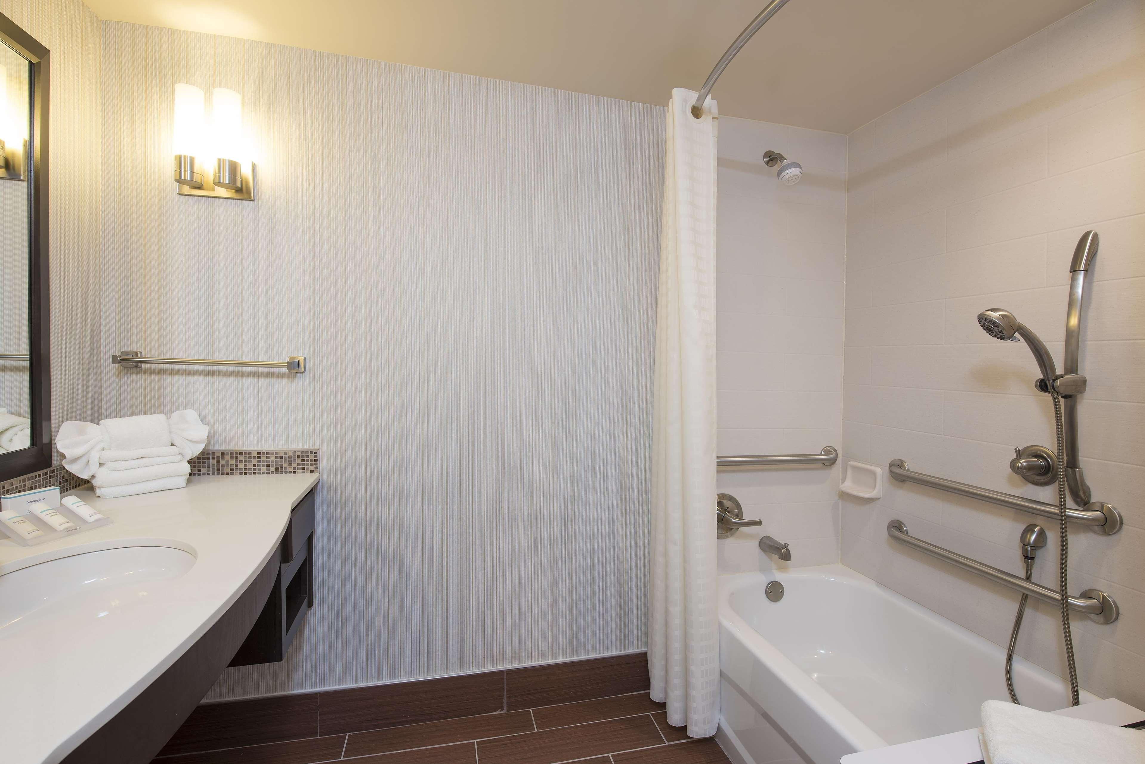 Hilton Garden Downtown Hotel Louisville