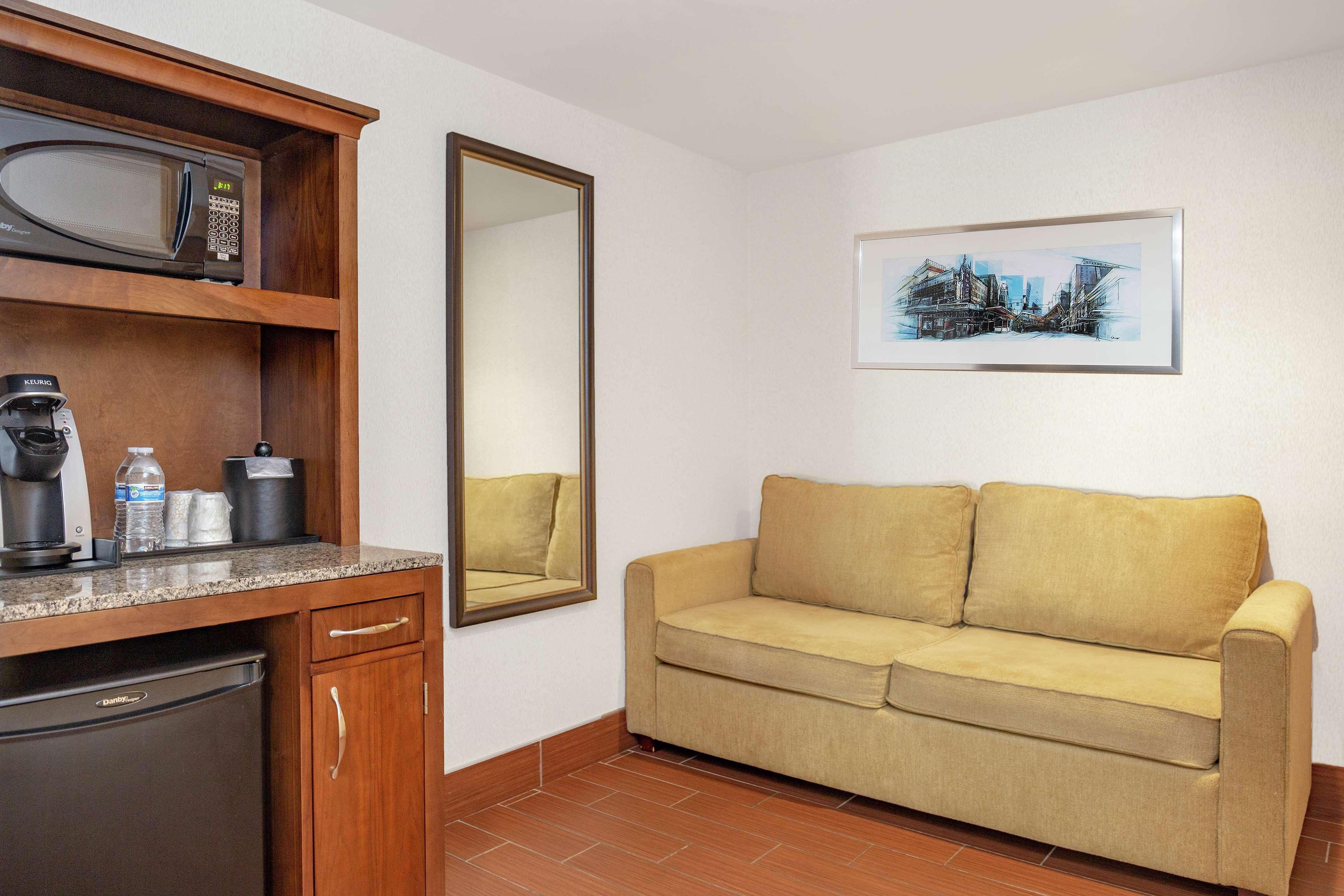 Hilton Garden Downtown Hotel 3*
