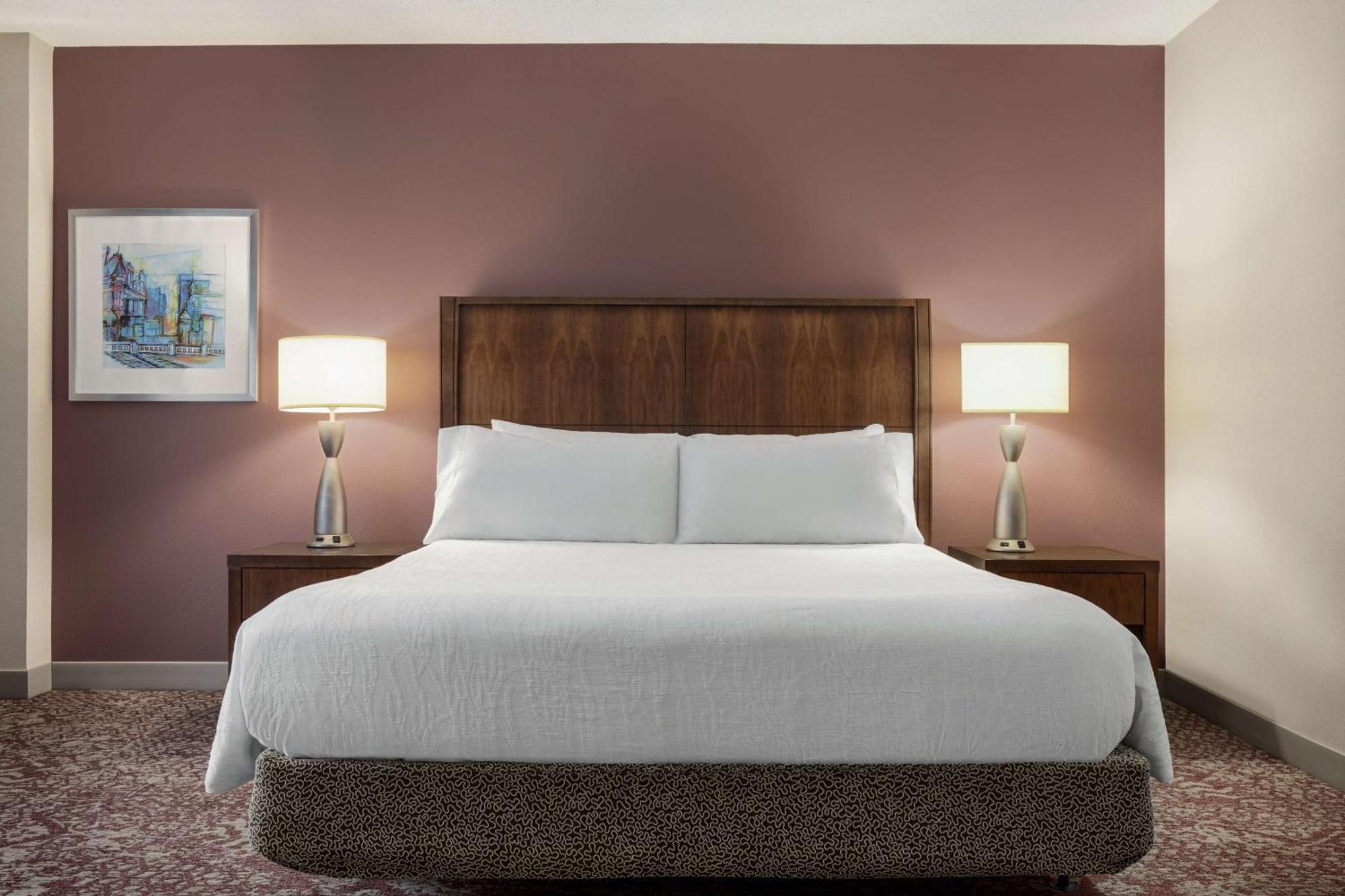 Hilton Garden Downtown Hotel 3*