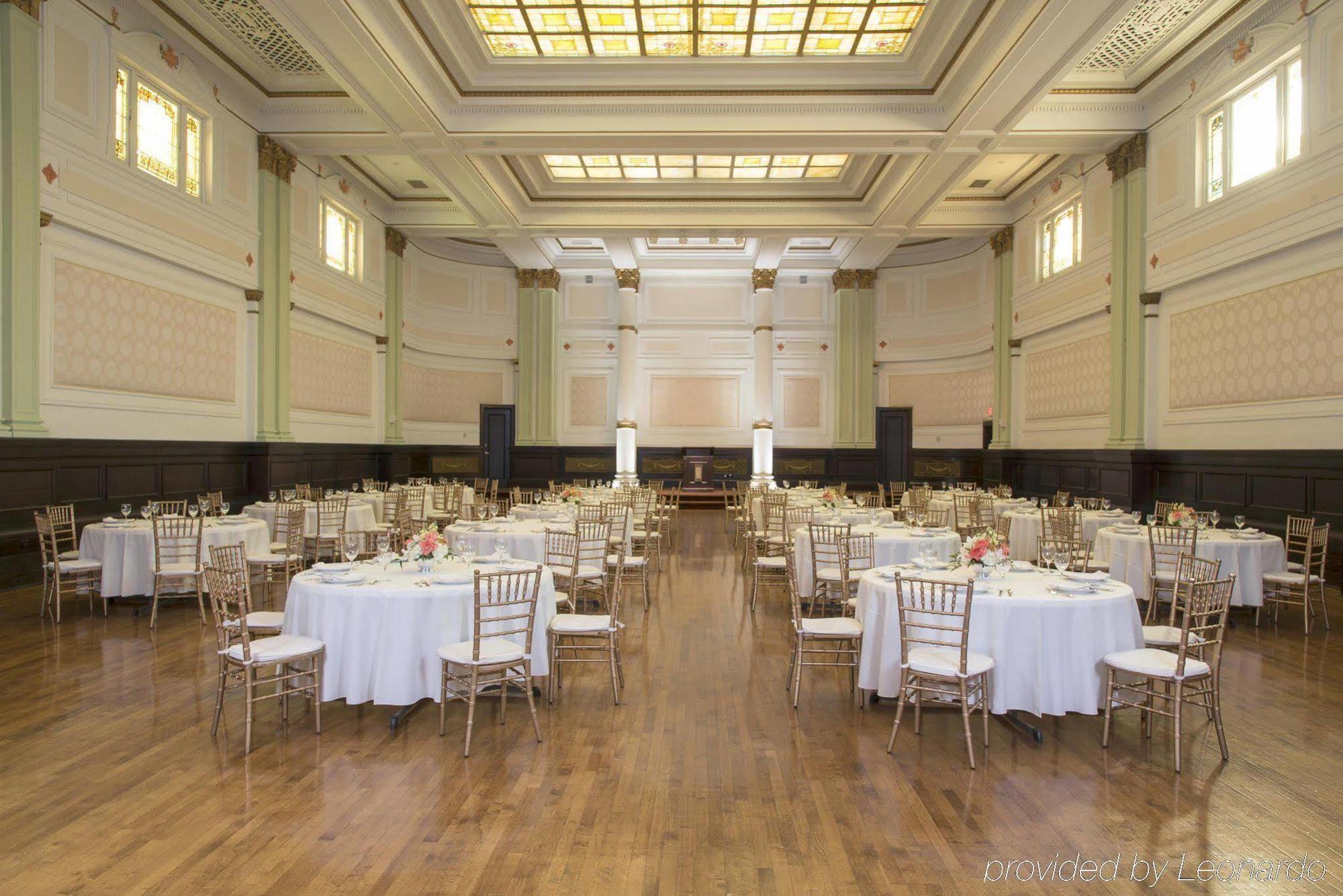 Hotel Hilton Garden Downtown 3*