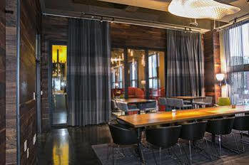 Hilton Garden Downtown 3*